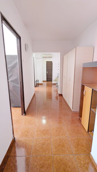 Metrou Gorjului, Apartament 3 Dormitoare 80 mp, Decomandat, 2 Bai, AC